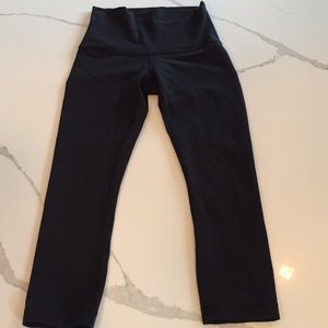 Lululemon wunder under crop